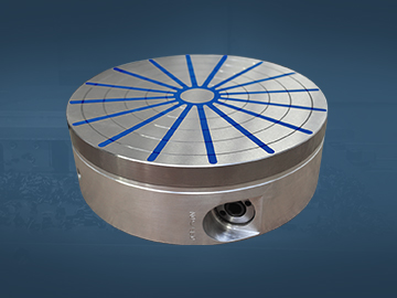 Permanentní magnetický upínač na soustružení Permanentní magnetický upínač na soustružení